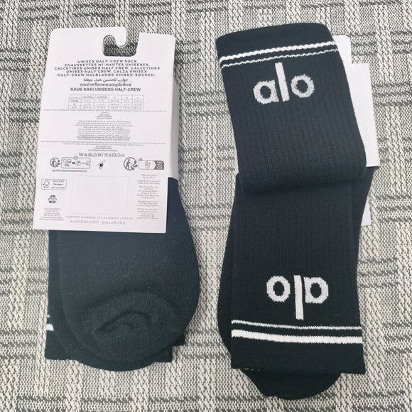 ALO Yoga Throwback Socks - 2 Pairs Unisex, Super Soft & Comfy - Picture 3 of 4